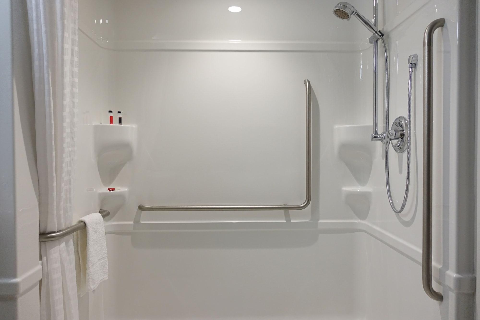 Microtel Inn & Suites Sault Ste. Marie Luaran gambar