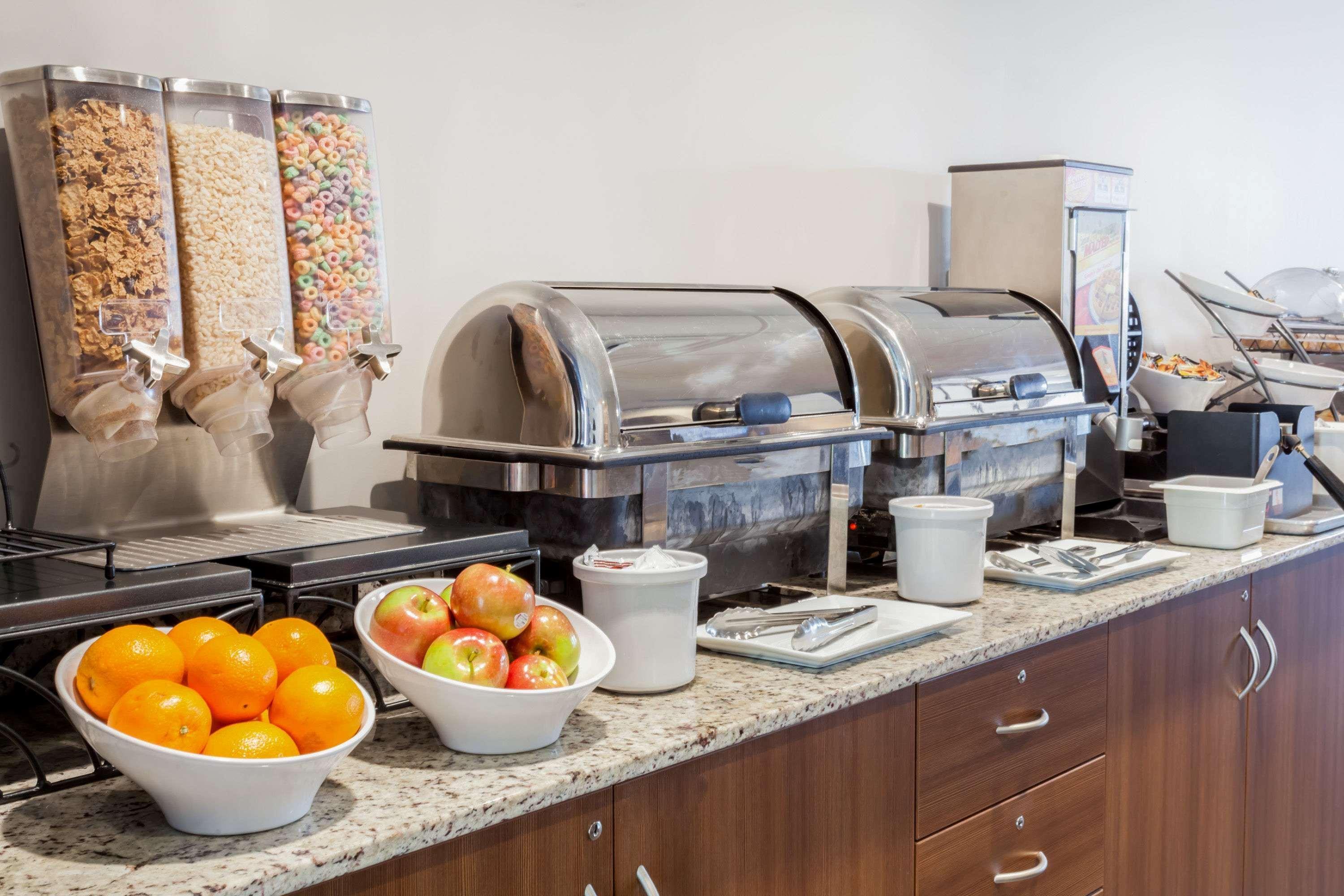 Microtel Inn & Suites Sault Ste. Marie Luaran gambar
