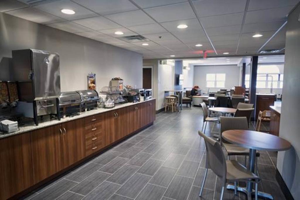 Microtel Inn & Suites Sault Ste. Marie Luaran gambar