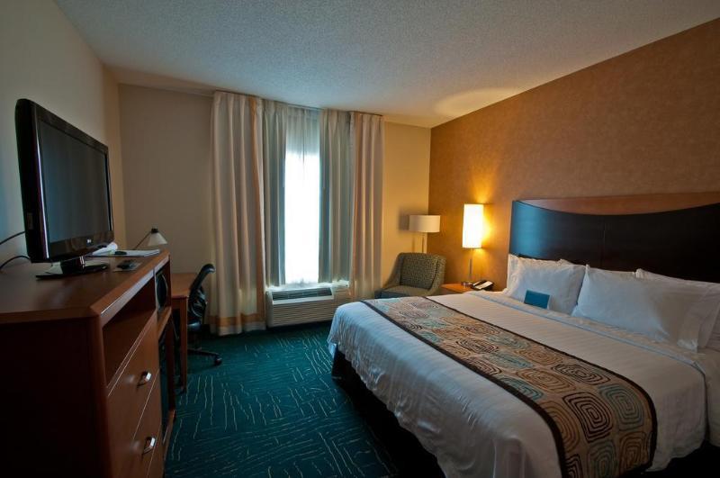 Microtel Inn & Suites Sault Ste. Marie Luaran gambar