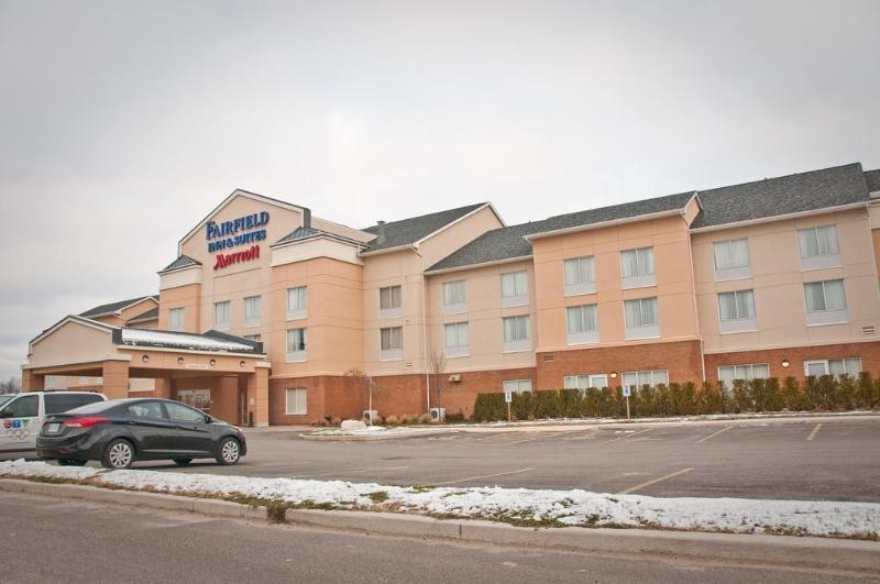 Microtel Inn & Suites Sault Ste. Marie Luaran gambar