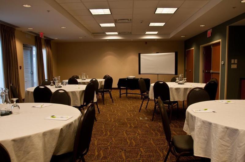 Microtel Inn & Suites Sault Ste. Marie Luaran gambar